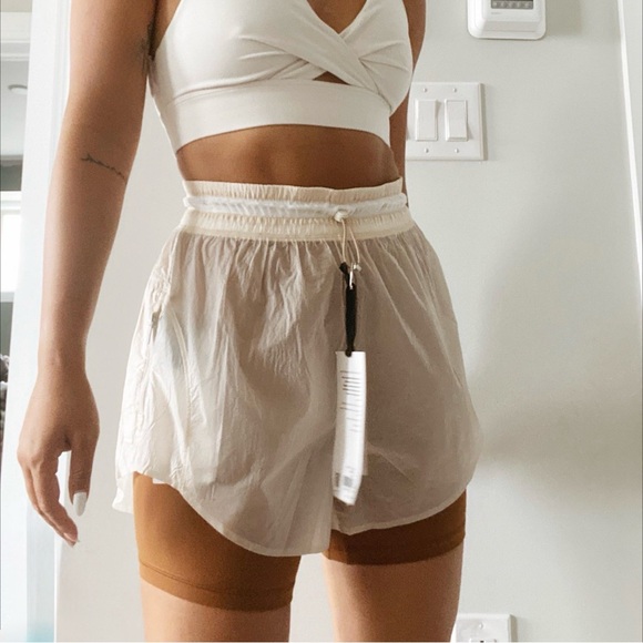 lululemon athletica Pants - NWT - Lululemon Athletica Cream Athletic Shorts